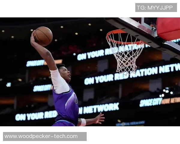 弗拉格空砍42+7+6，独行侠加时不敌爵士，马卡、乔治合砍70分